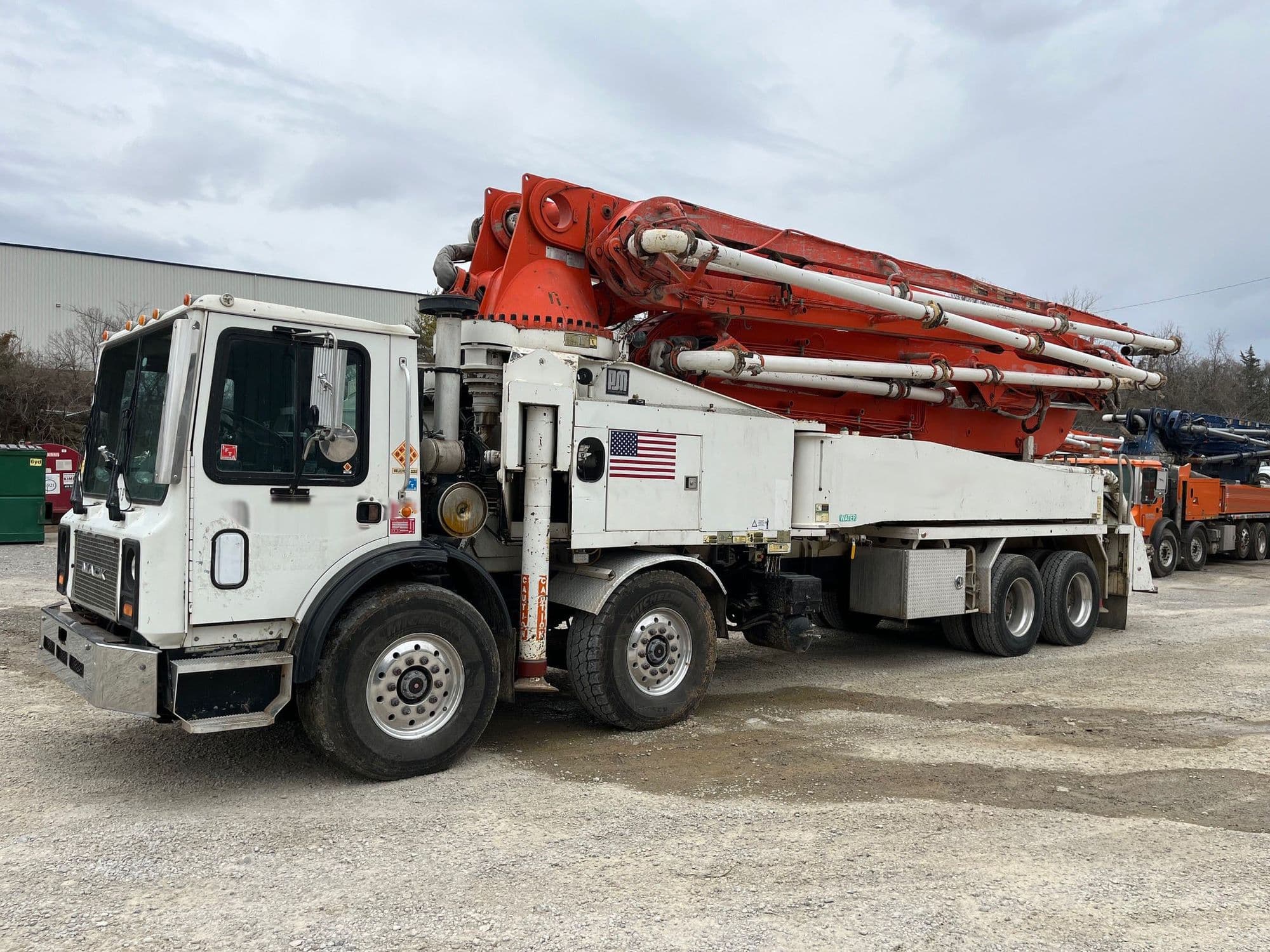 2007 47m Putzmeister on 2007 Mack - image 2