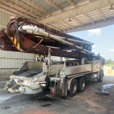 2007 38m Alliance on 2007 Mack - image 4