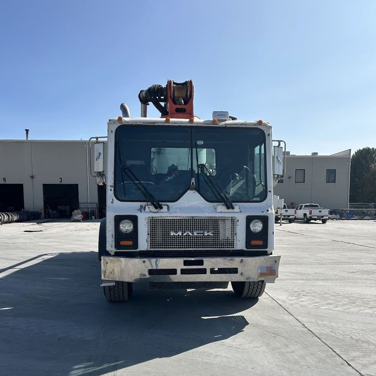 2005 32m Schwing on 2005 Mack - image 6