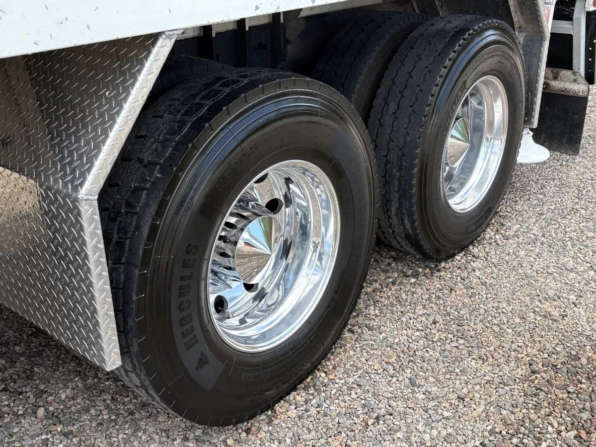 2007 47m Putzmeister on 2007 Mack - image 6