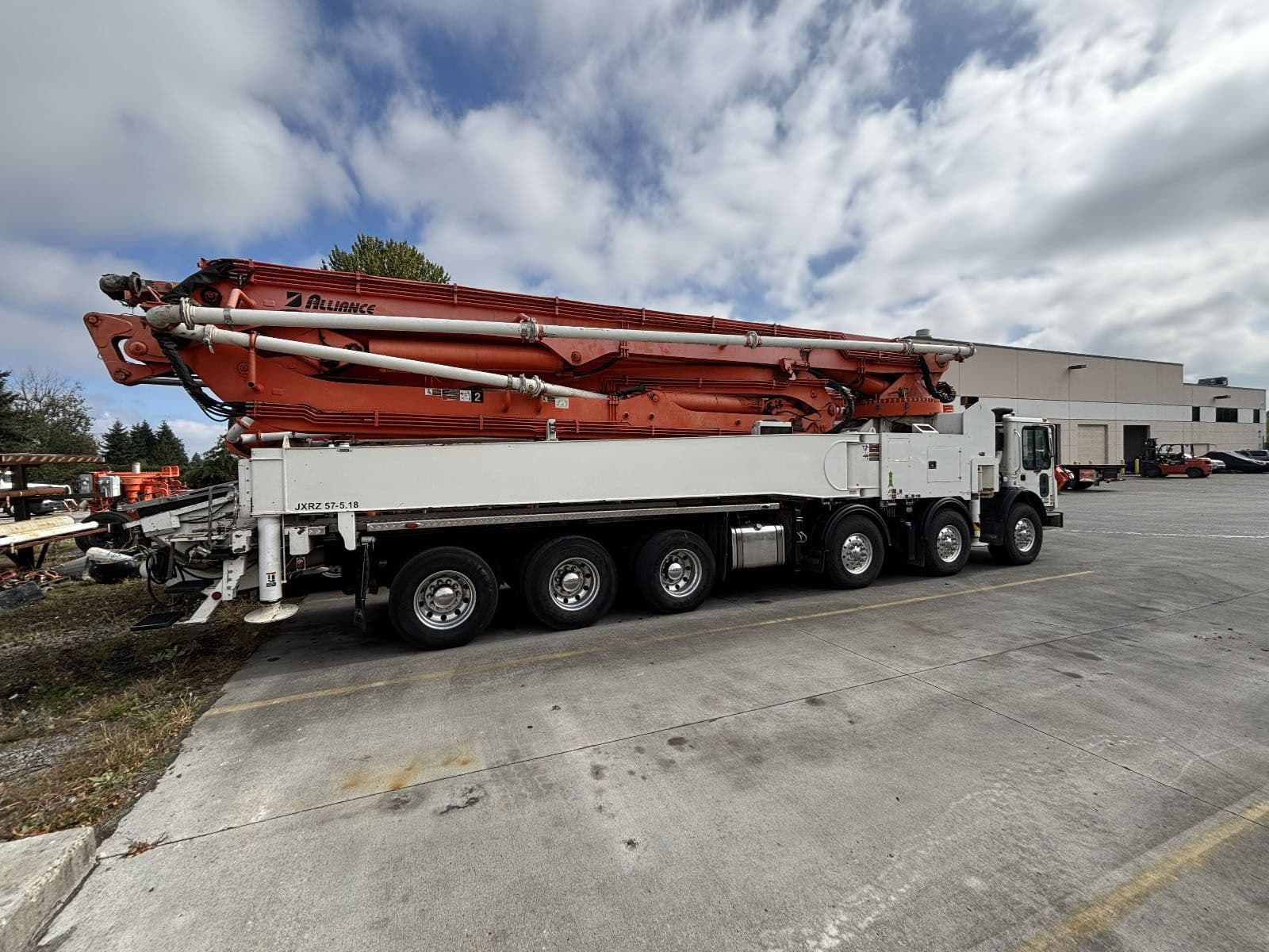 2016 57m Alliance on 2015 Mack - image 2