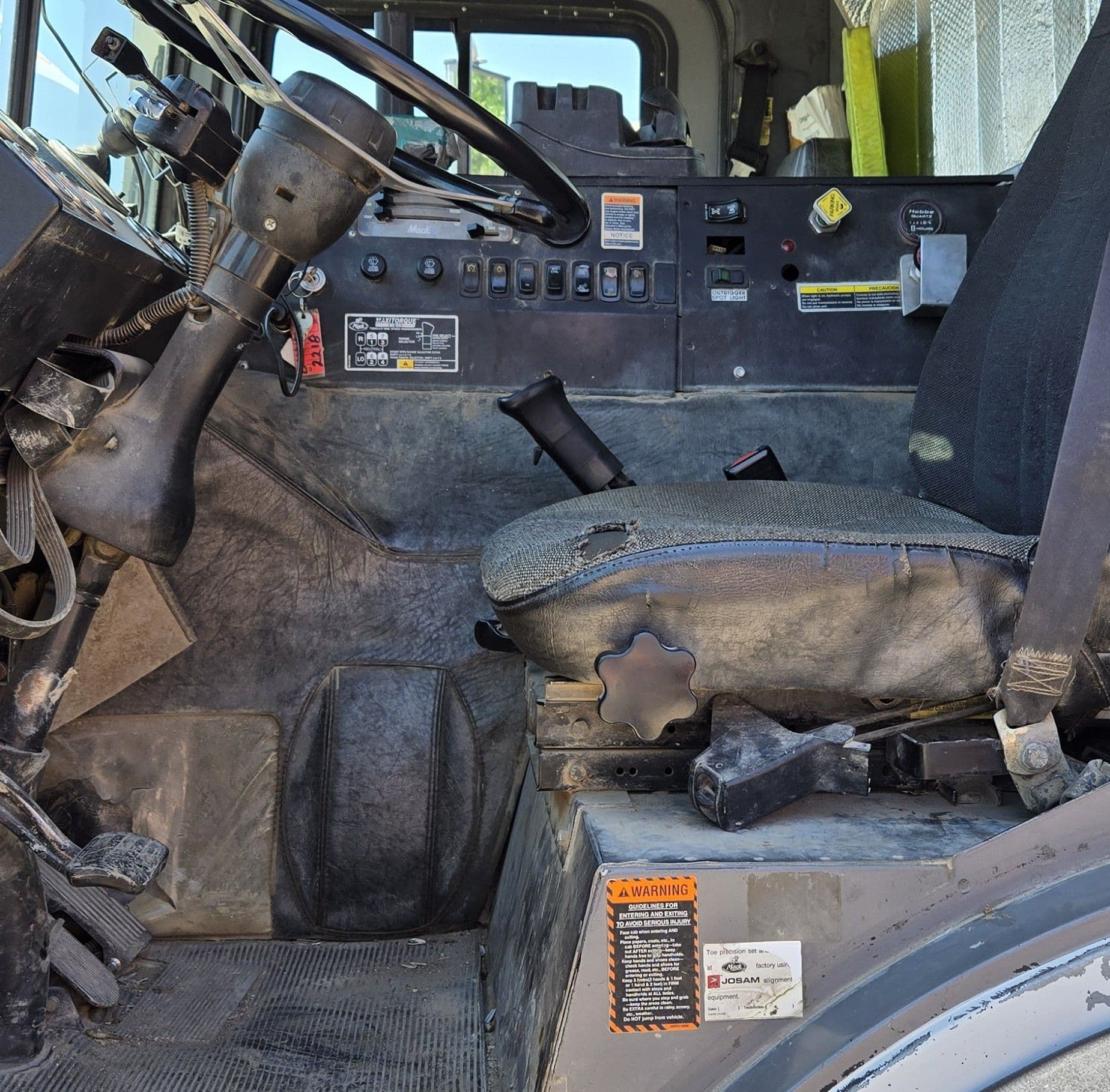 2006 41m Schwing on 2007 Mack - image 7