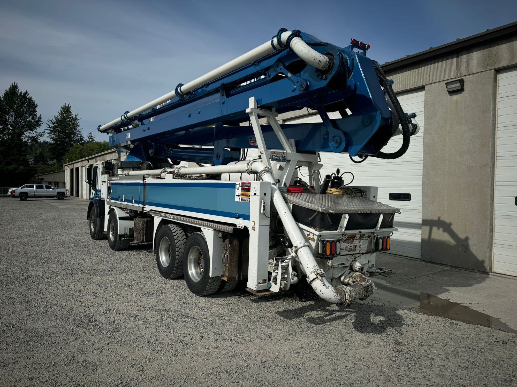 2018 46m Schwing on 2018 Mack - image 3