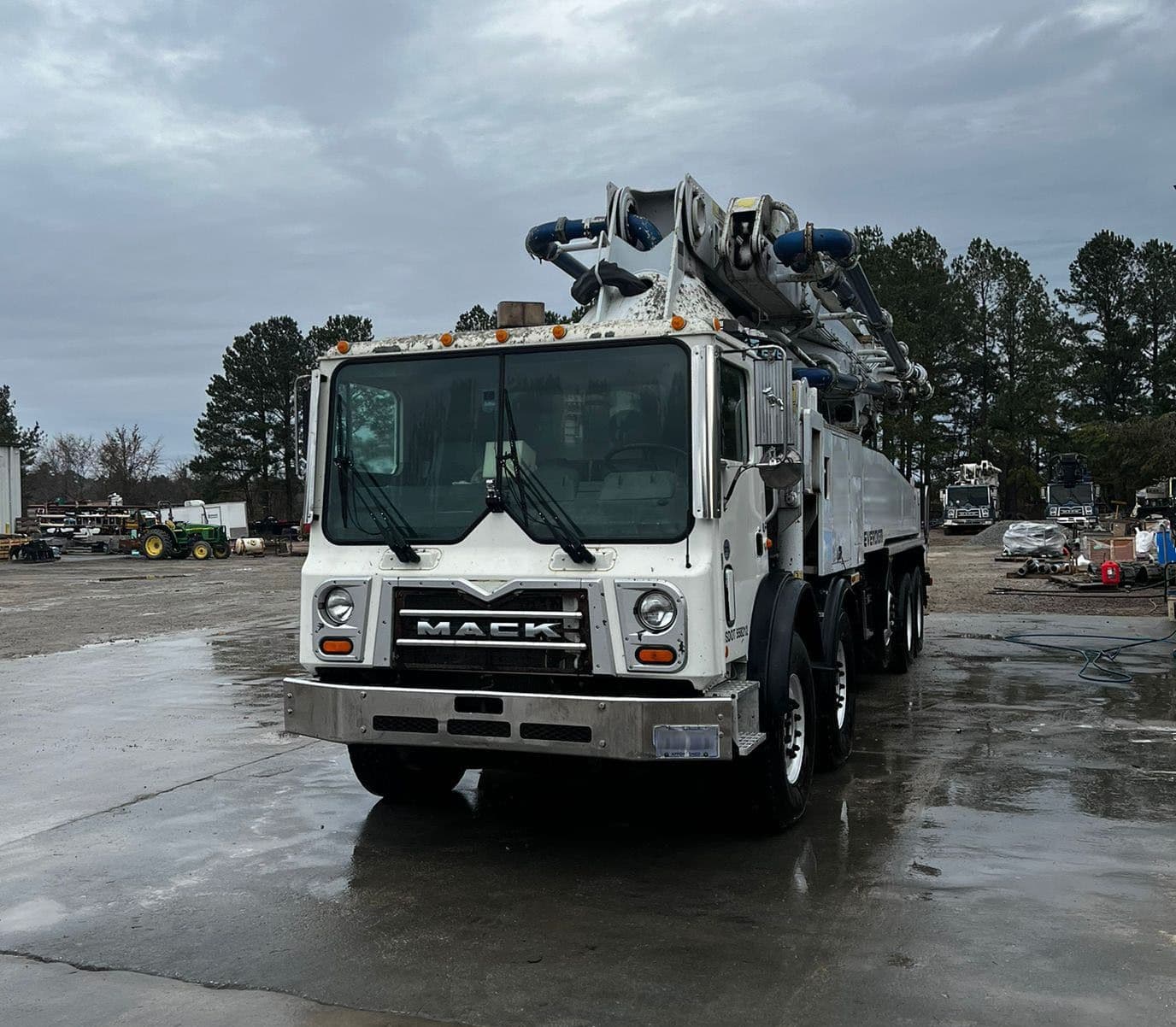 2016 47m Everdigm on 2017 Mack