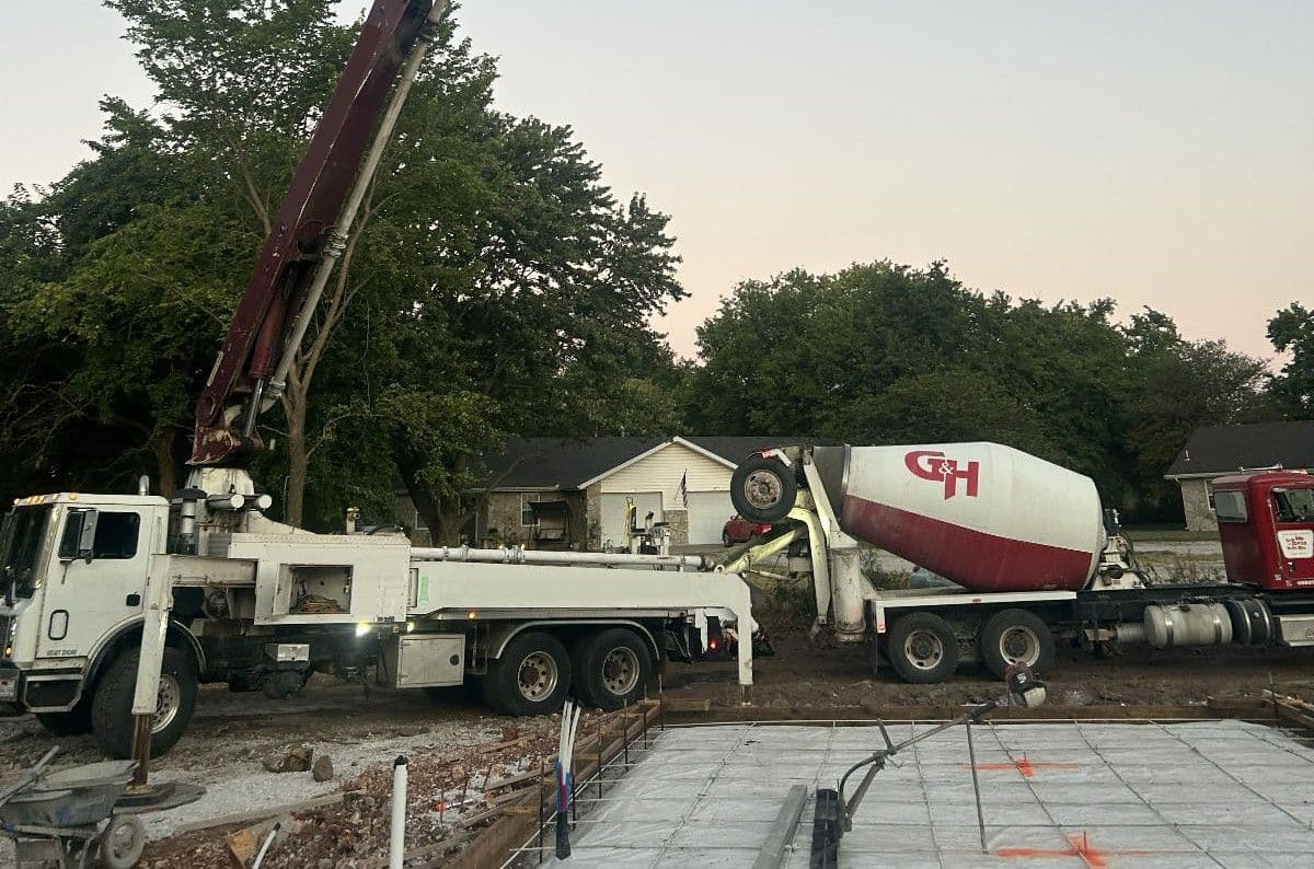 2007 38m Alliance on 2007 Mack - image 7