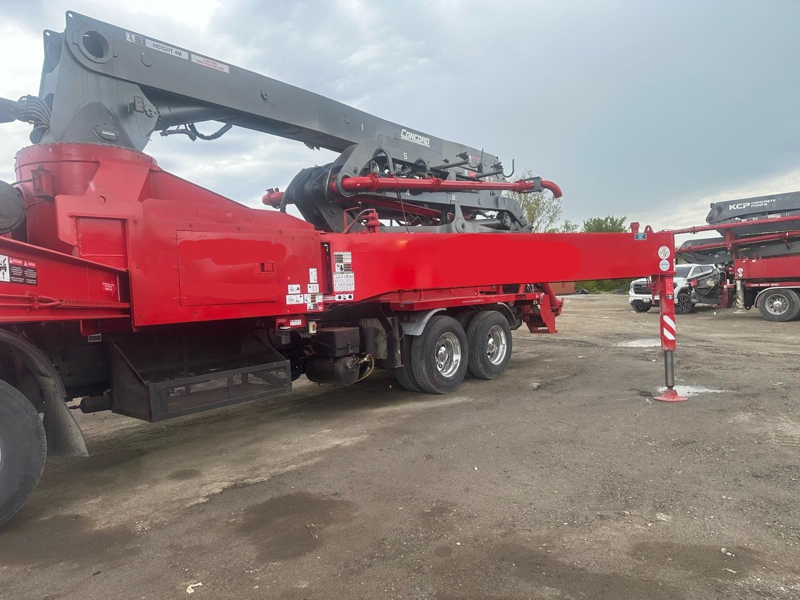 2009 Concord 32m on 2009 Mack - image 2