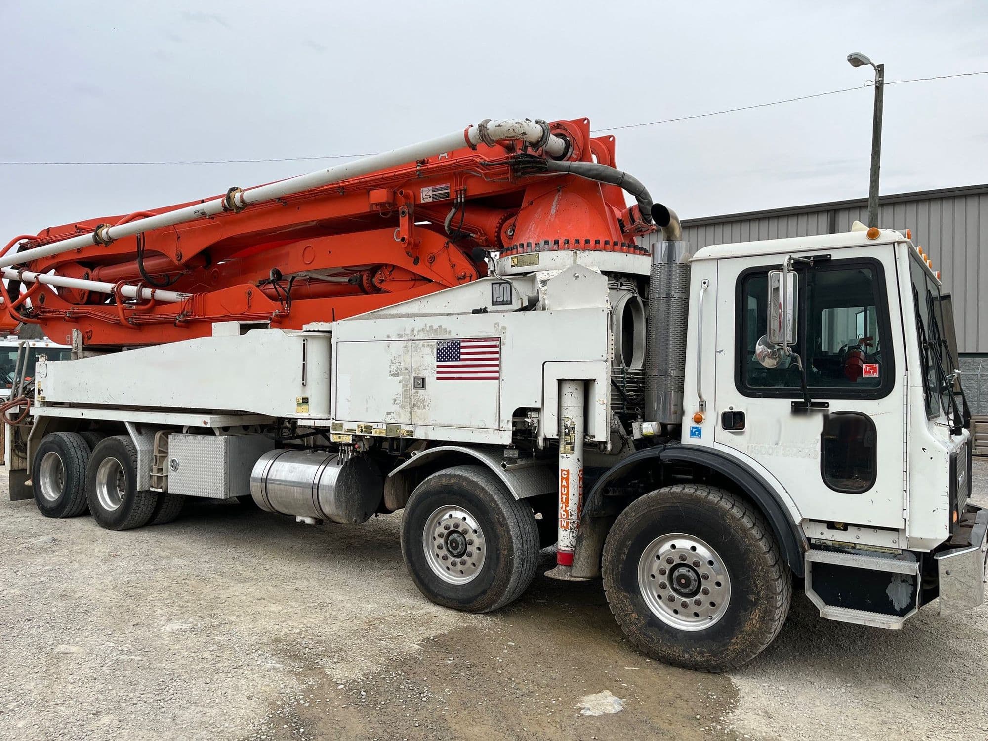 2007 47m Putzmeister on 2007 Mack