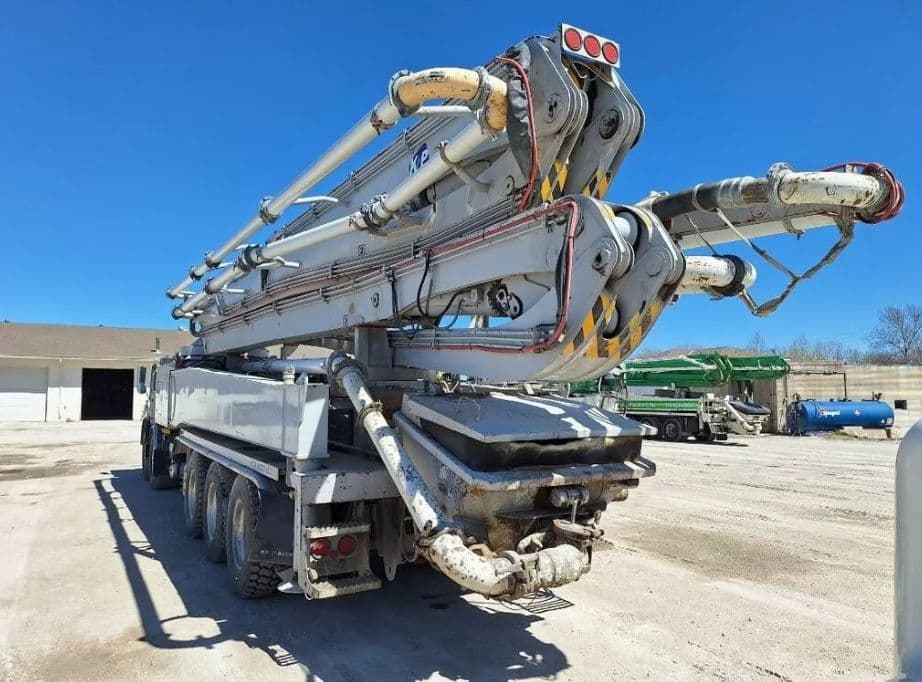 2015 60m KCP on 2015 Mack - image 4