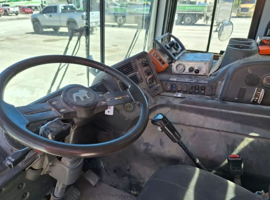 2015 60m KCP on 2015 Mack - image 5