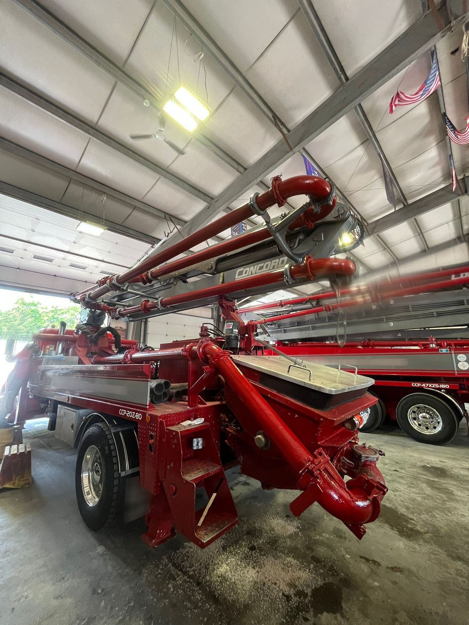 2001 20m Concord on 1999 Kenworth *Refurb* - image 2