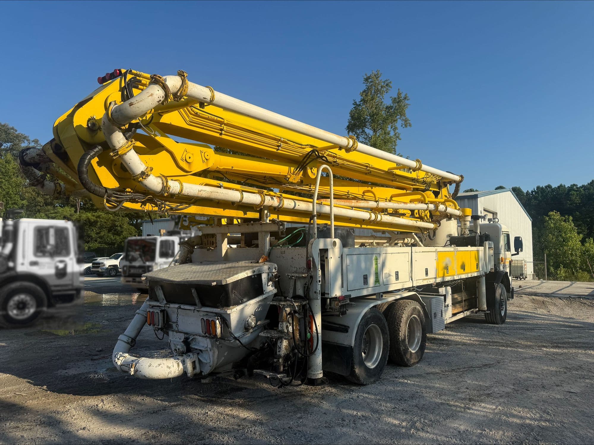 2014 39m Schwing on 2014 Peterbilt - image 3