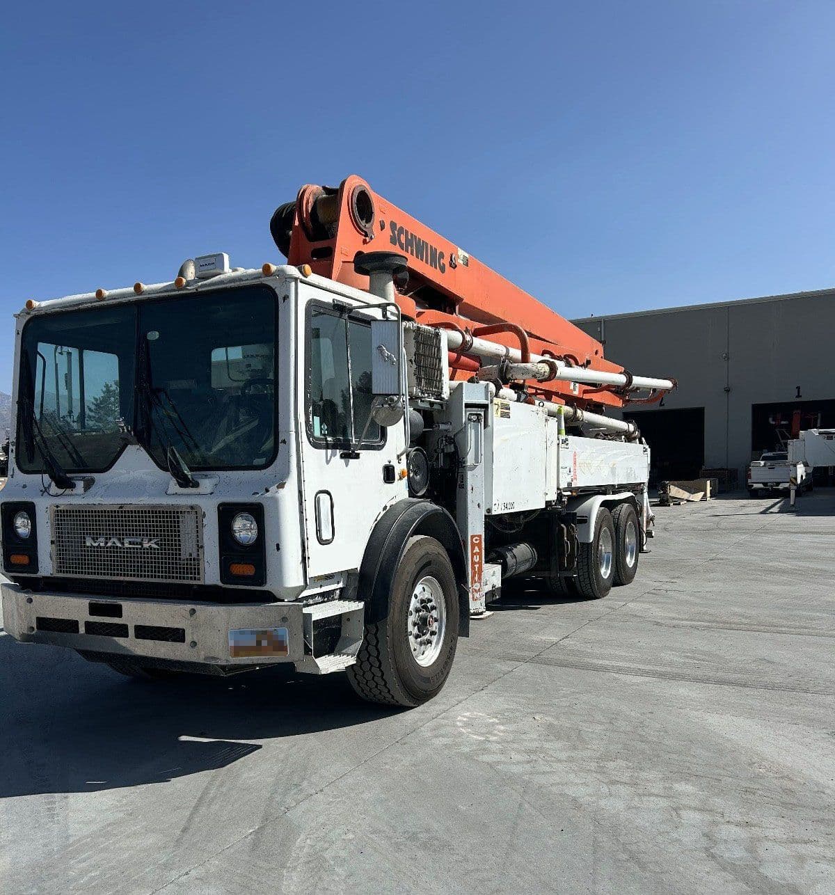 2005 32m Schwing on 2005 Mack - image 7