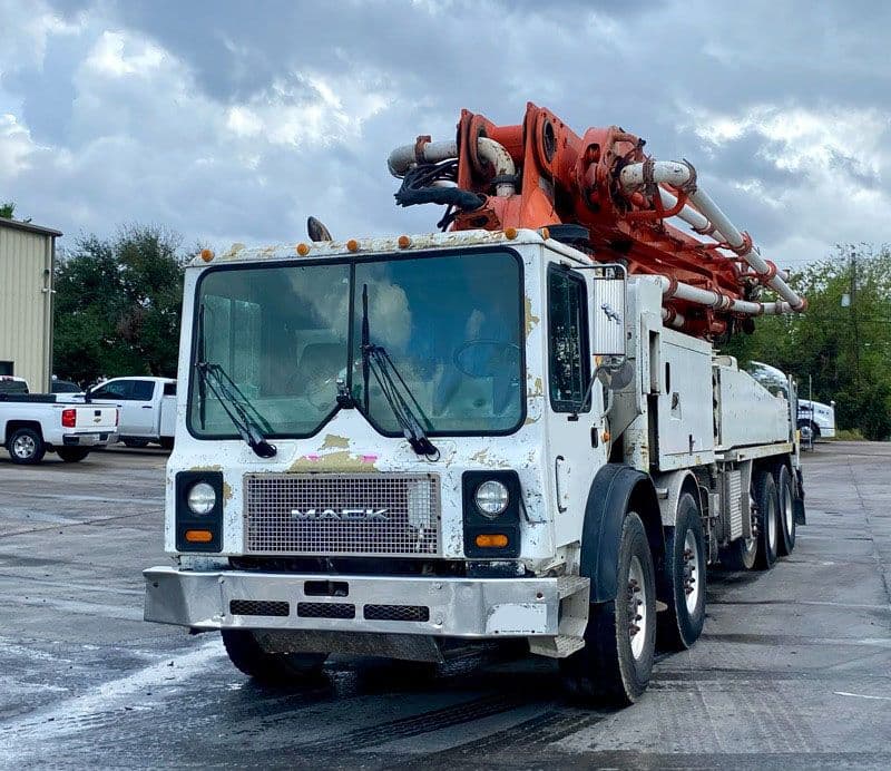 2007 47m Putzmeister on 2007 Mack