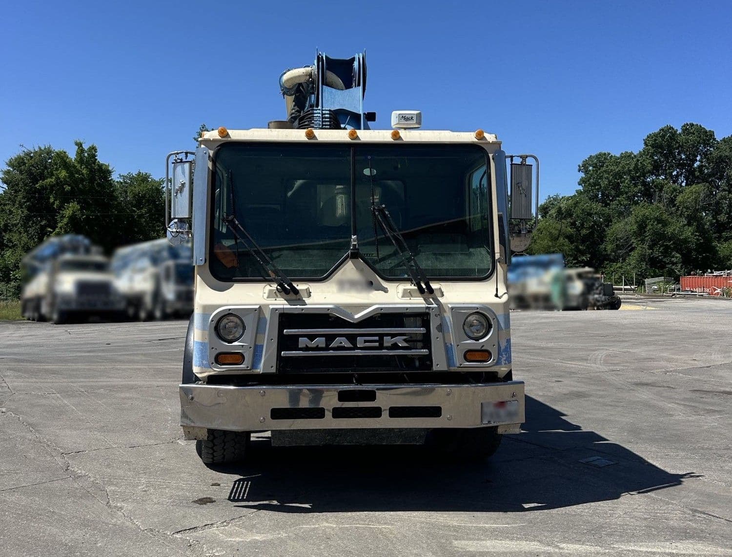 2015 32m Concord on 2015 Mack - image 7