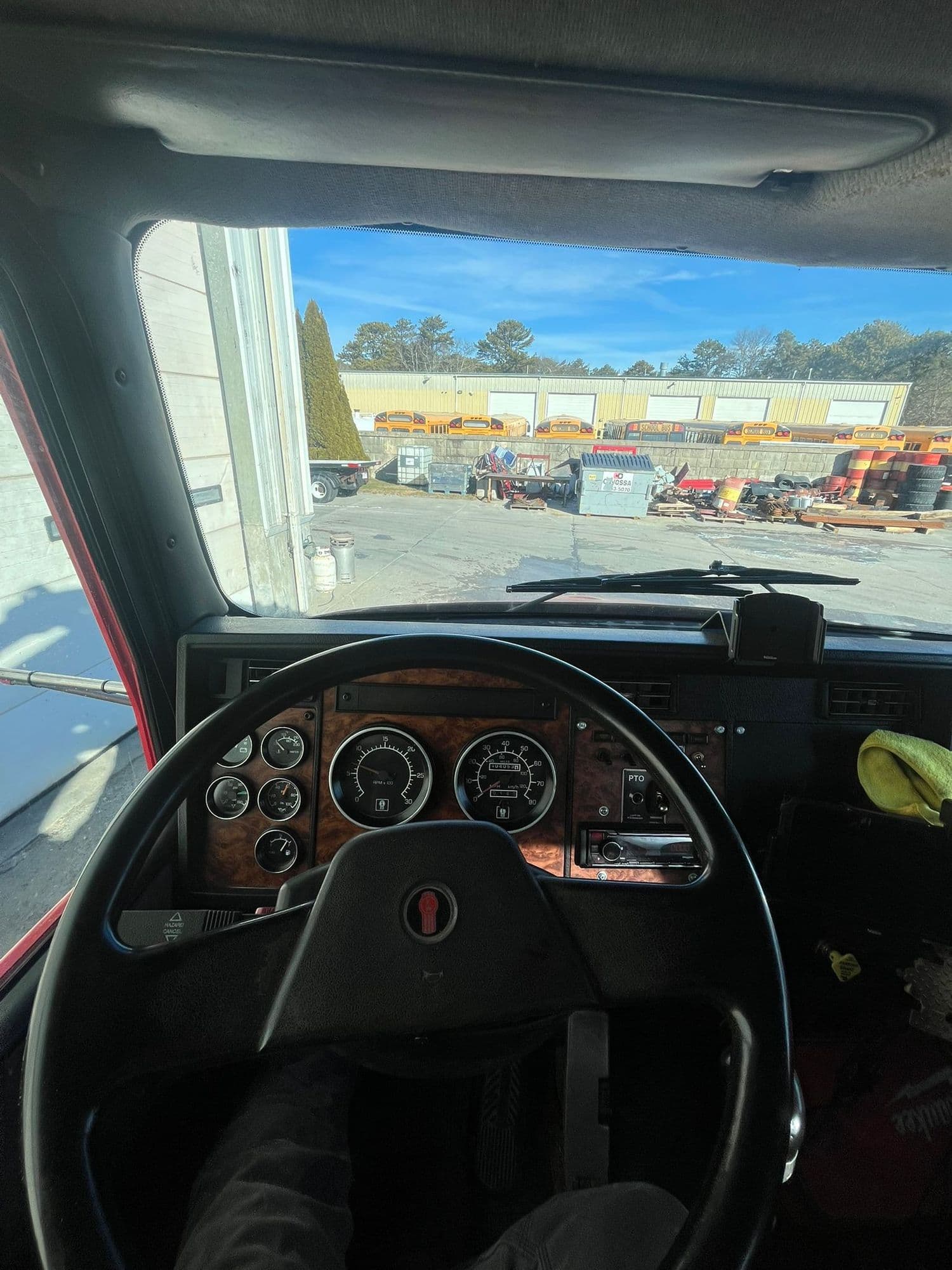 2001 20m Concord on 1999 Kenworth *Refurb* - image 10