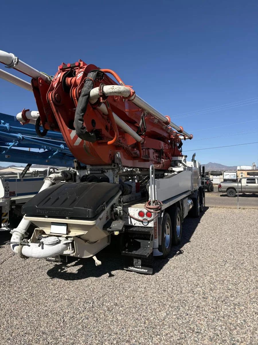 2007 47m Putzmeister on 2007 Mack - image 3