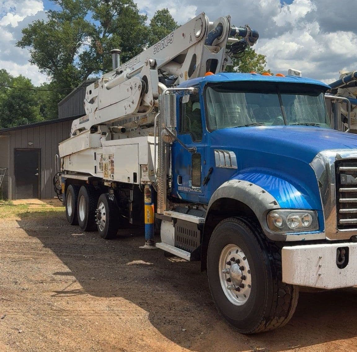 2017 38m Everdigm on 2016 Mack - image 2