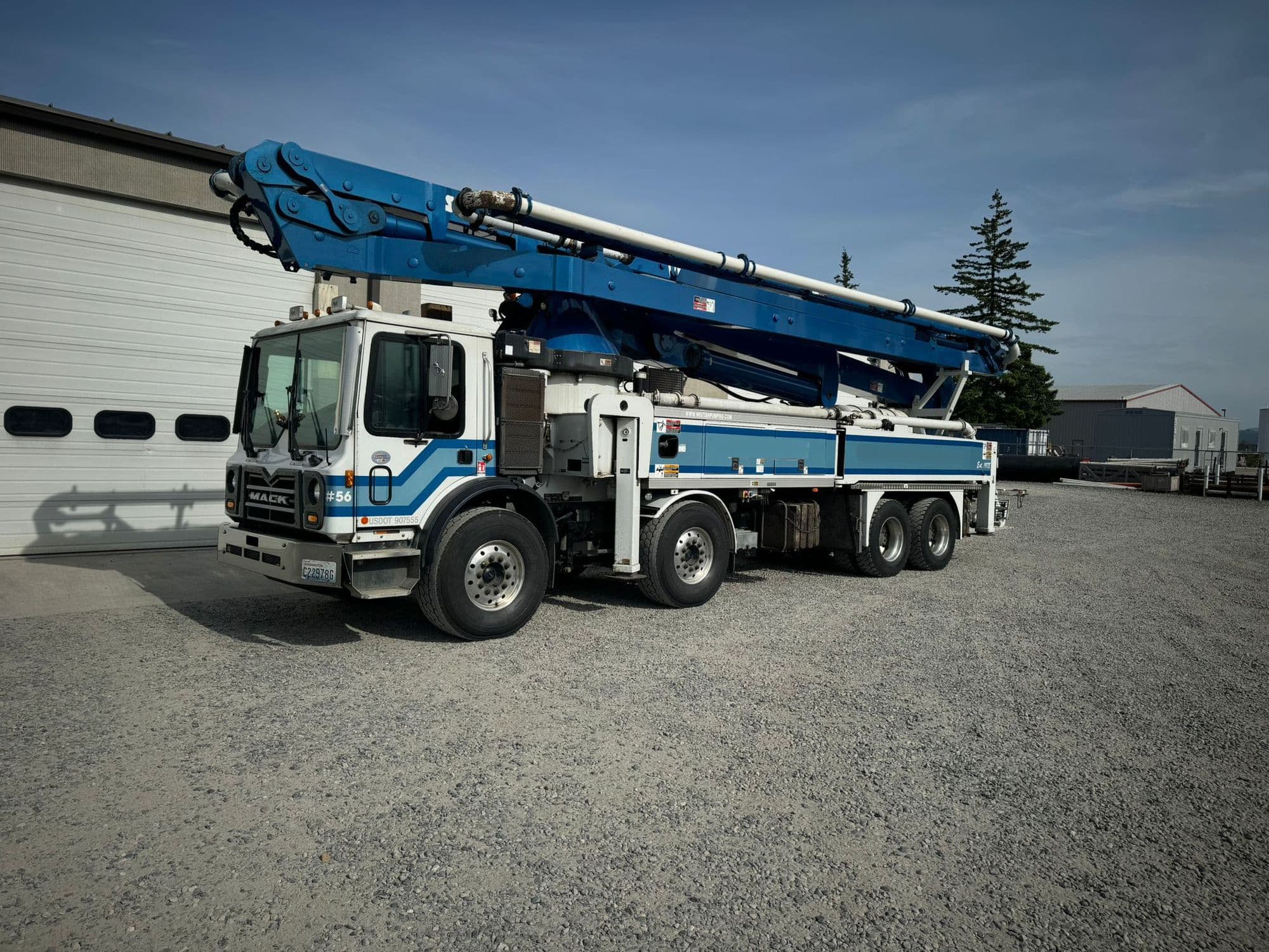 2018 46m Schwing on 2018 Mack