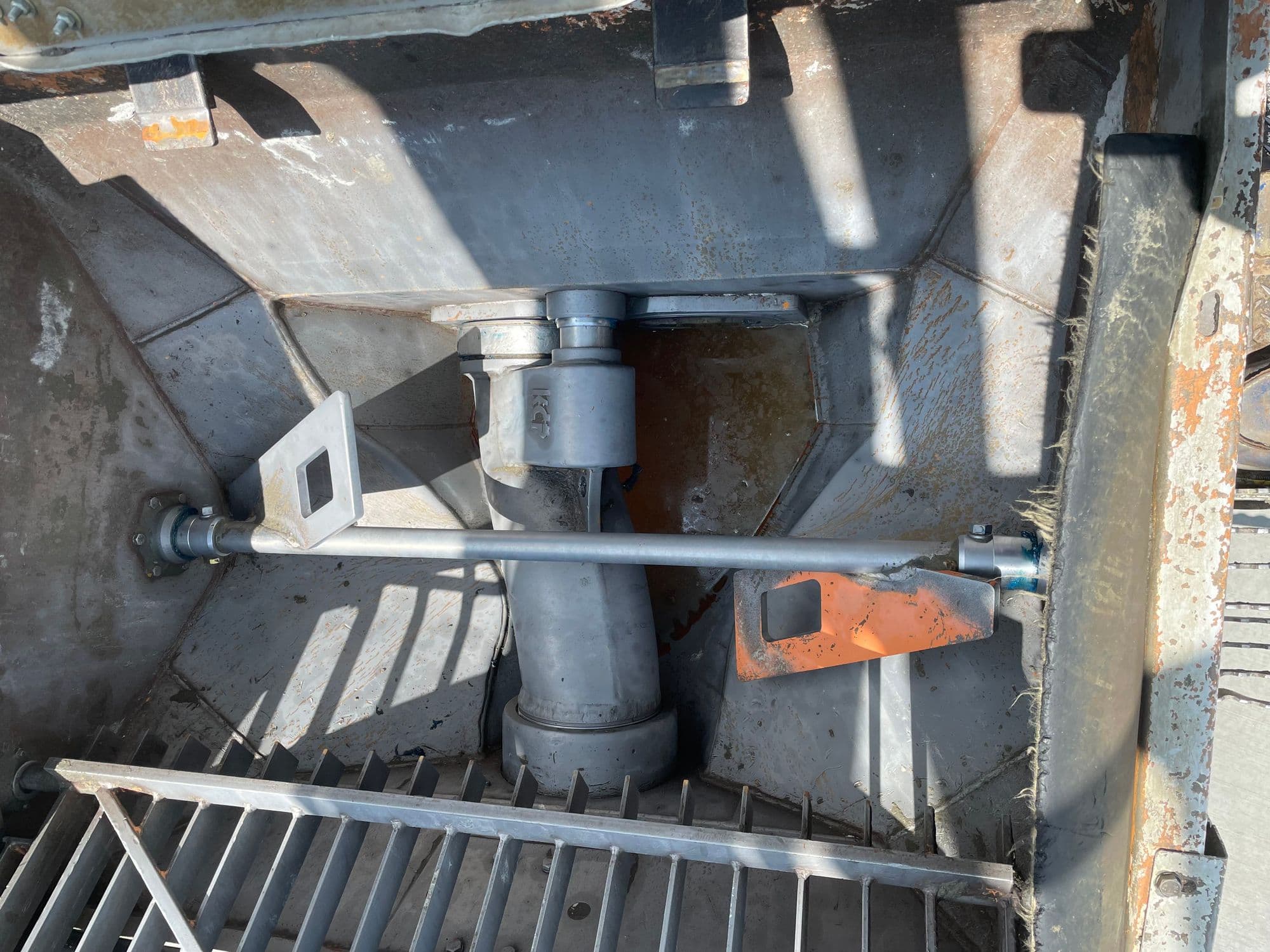 2015 52m KCP on 2014 Mack - image 7