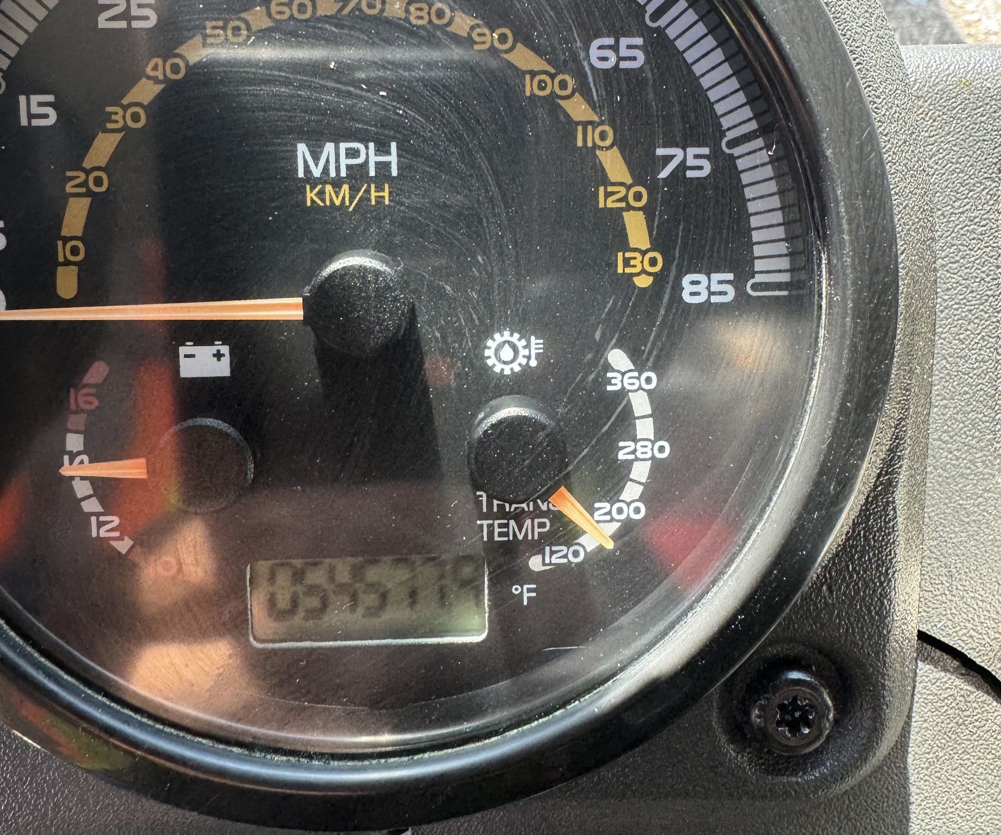 2013 52m KCP on 2019 Mack - image 7